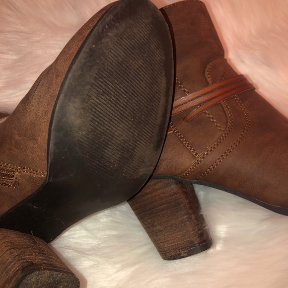 Cowgirl Ankle Boots - Picture 2 of 6